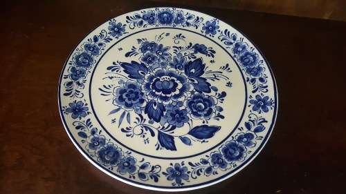 Crown Delft Blauw Handpainted Wall Plate