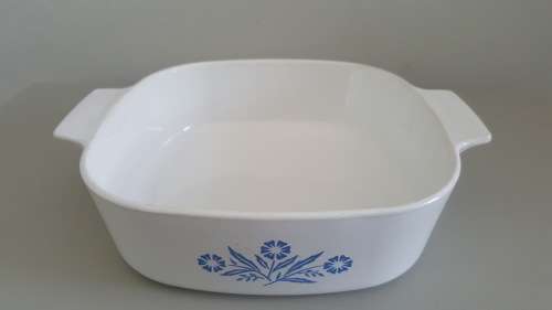 VINTAGE BLUE AND WHITE CORNING WARE CASSEROLE DISH