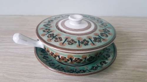 THE OLD JAR POTTERIES/TOJ SOUTH AFRICAN POTTERY BUTTER DISH/POT