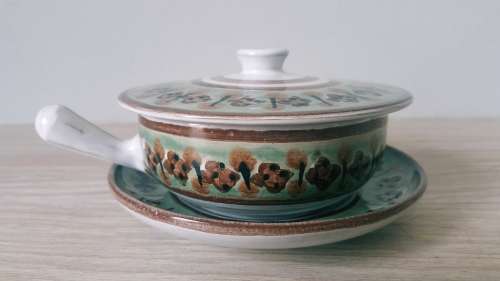 THE OLD JAR POTTERIES/TOJ SOUTH AFRICAN POTTERY BUTTER DISH/POT
