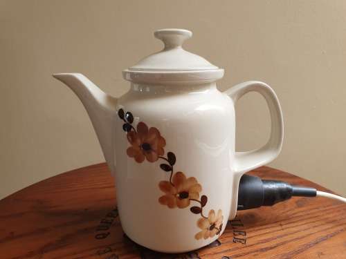 LARGE SELFA VINTAGE PORCELAIN KETTLE