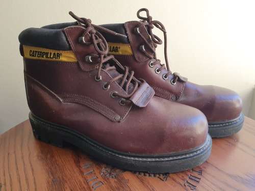 MEN'S LEATHER CATERPILLAR BOOTS (SIZE 11)