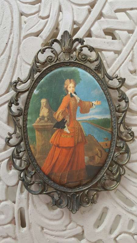 BEAUTIFUL VINTAGE BRASS ITALY FRAMED SILK PRINT