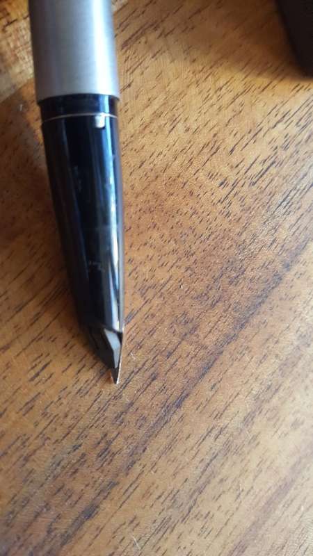 Vintage Sheaffer fine silver fountain pen (Inscription TOTAL SA 1954 - 1979)