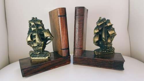 VINTAGE NAUTICAL BRASS/WOOD BOOKENDS OF THE SHIPS THERMOPYLAE / CUTTY SARK
