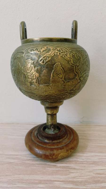 Vintage Chinese Brass Pray Incense Burner Censer (Depecting Warrior and figures)