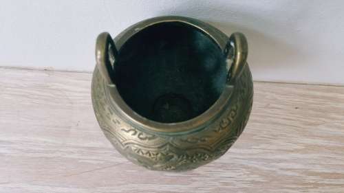 Vintage Chinese Brass Pray Incense Burner Censer (Depecting Warrior and figures)