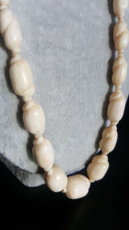 Beautiful Vintage Hand Carved Bone Necklace