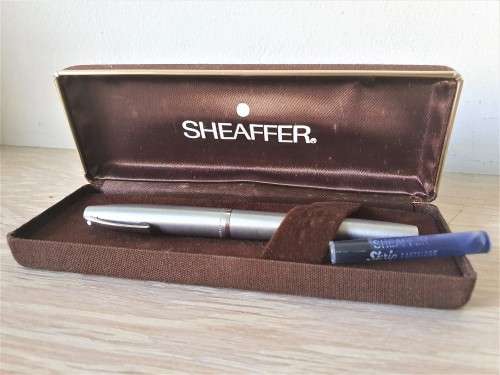 Vintage Sheaffer fine silver fountain pen (Inscription TOTAL SA 1954 - 1979)