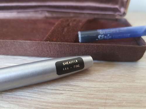 Vintage Sheaffer fine silver fountain pen (Inscription TOTAL SA 1954 - 1979)