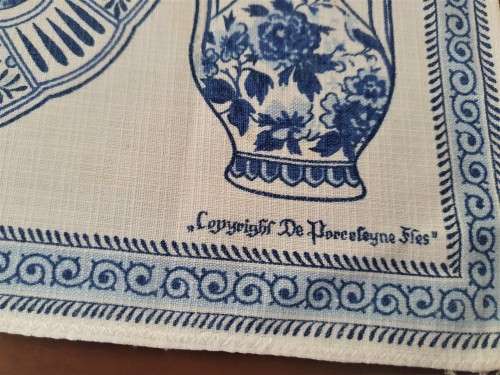 VINTAGE ROYAL DELFT WARE "DE PORCELEYNE FLES" BLUE & WHITE TRAY/TEA TOWEL