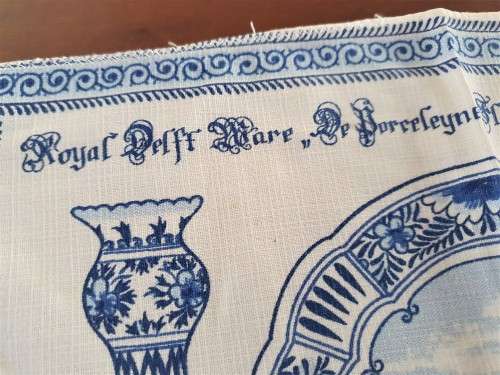 VINTAGE ROYAL DELFT WARE "DE PORCELEYNE FLES" BLUE & WHITE TRAY/TEA TOWEL