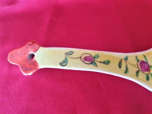 ANTIQUE CHINESE LARGE PORCELAIN HANDPAINTED SPOON