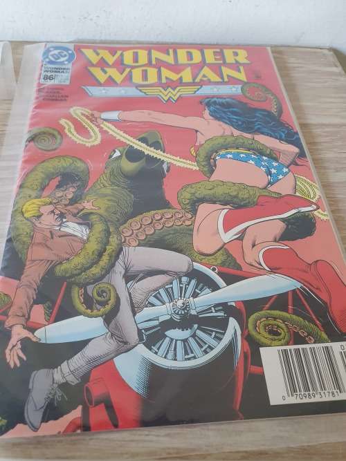 COLLECTION OF VINTAGE COMIC BOOKS