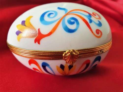 Vintage Limoges F.M Egg Shaped Trinket Box France Porcelain