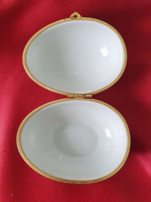 Vintage Limoges F.M Egg Shaped Trinket Box France Porcelain