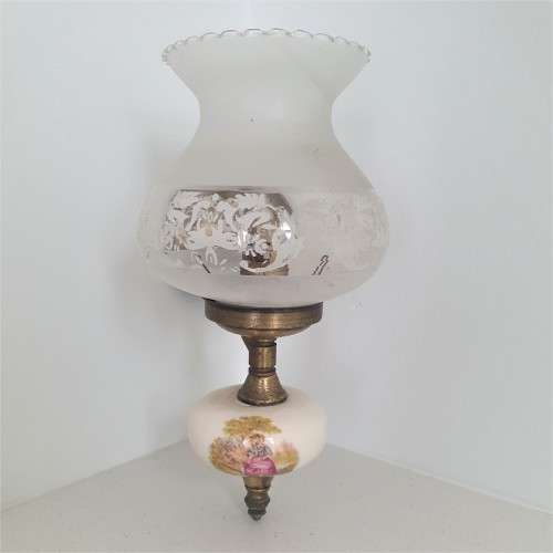 BEAUTIFUL ROMANIC SCENE PORCELAIN AND METAL WALL SCONCE