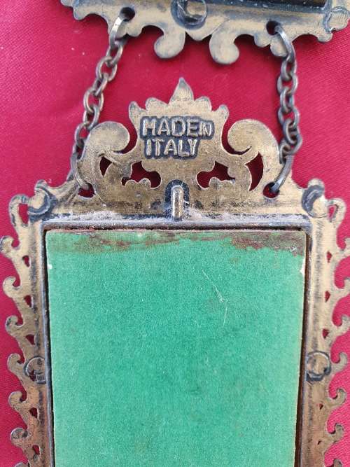 ORNATE ITALY BRASS WALL HANGING FRAMES