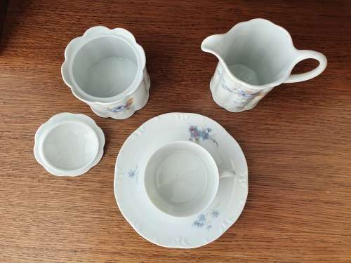 Rosenthal Germany Beautiful Classic Rose Porcelain Collection