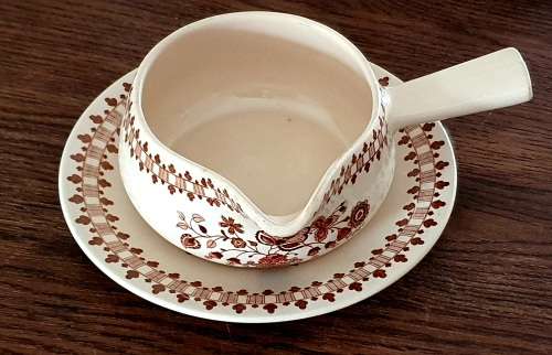 JOHNSON BROS GRAVY BOAT / UNDERPLATE STAFFORDSHIRE OLD GRANITE JAMESTOWN ENGLAND