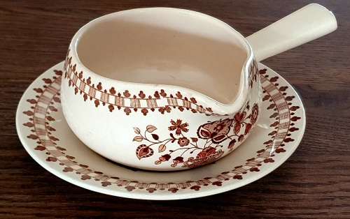 JOHNSON BROS GRAVY BOAT / UNDERPLATE STAFFORDSHIRE OLD GRANITE JAMESTOWN ENGLAND