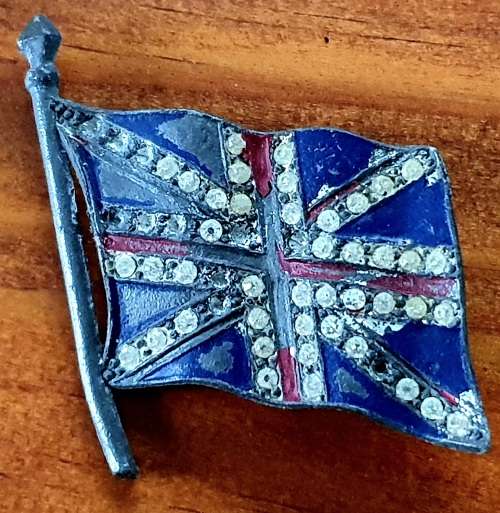 Vintage British Union Jack Flag Brooch Blue Red Enamel Rhinestones Patriotic Pin