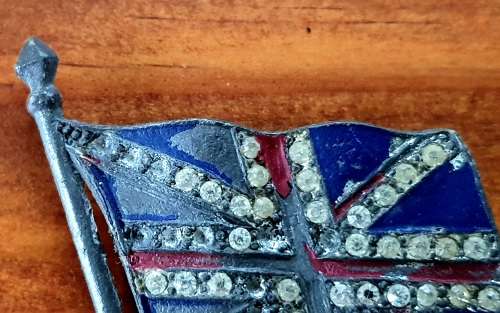 Vintage British Union Jack Flag Brooch Blue Red Enamel Rhinestones Patriotic Pin