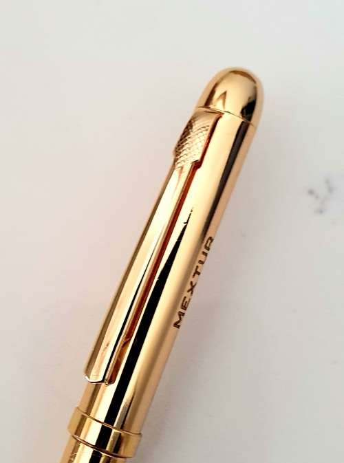Vintage MINKA gold tone pen and pencil set