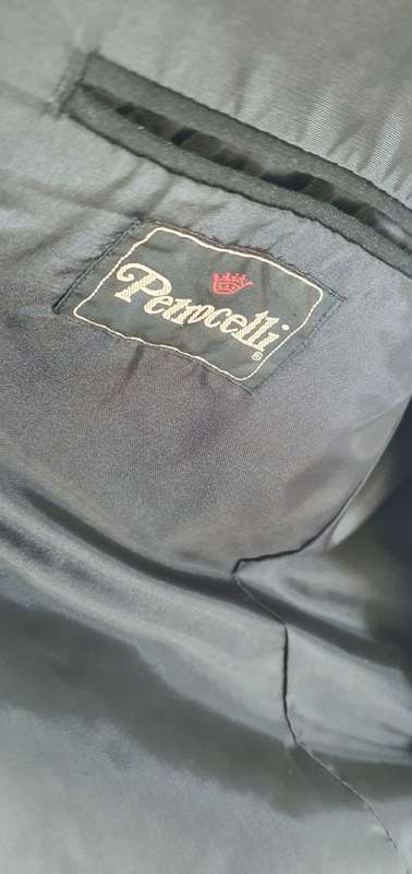 Petrocelli Smart/Evening mens Black suite (Full suite)
