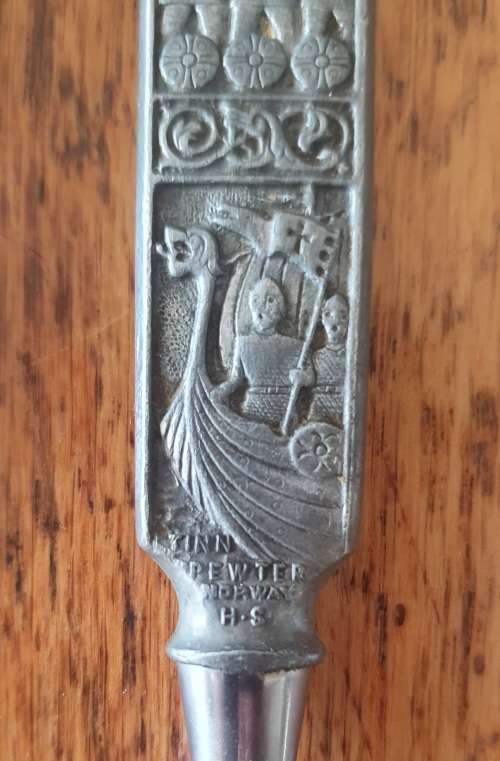 Konge Tinn Norwegian pewter bottle opener and plate