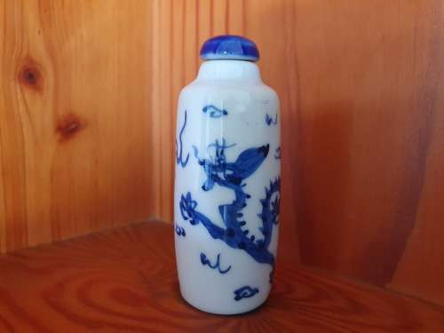 Blue and White Dragon Japanese Porcelain Snuff Perfume
