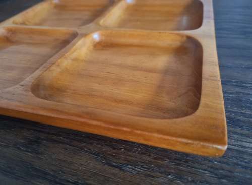 TEAK WOODEN SERVING PLATTER TRAY FOUR  4 SECTION SERVING DISH