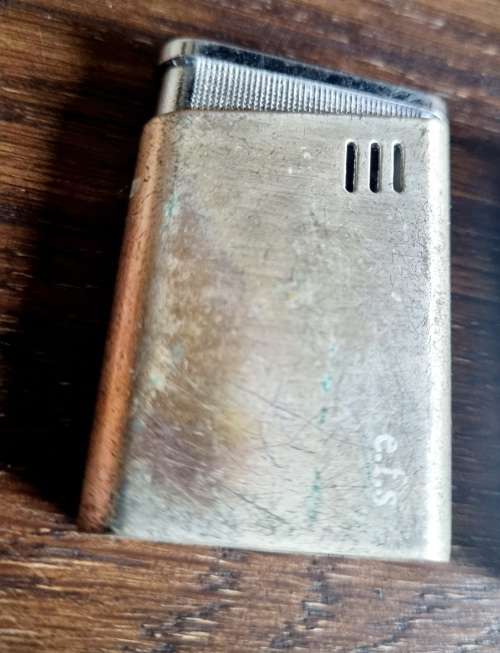 Pair of vintage Silverplated cigarette lighters
