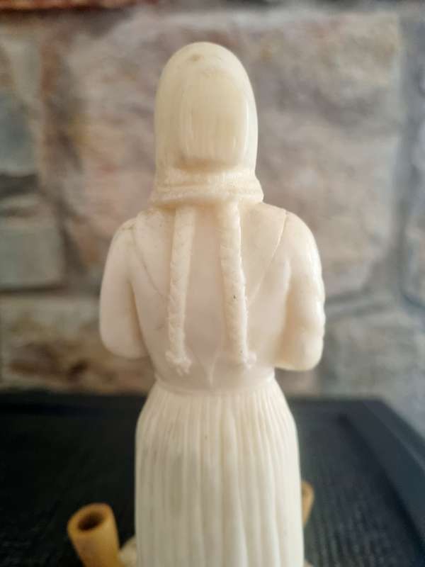 Voortrekker Afrikaaner Woman Statue/Stationery, pen holder signed Johan Steynberg