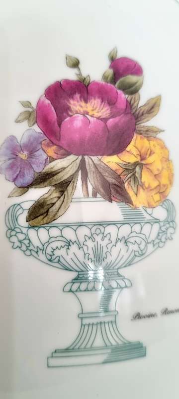 France Limoges Henrietta Collection Handpainted Porcelain Trinket Jewelry Box