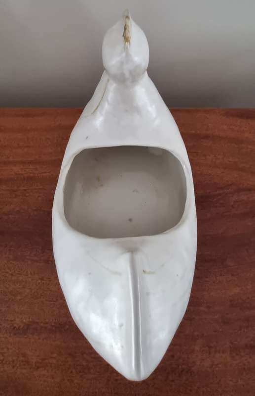 Large Pottery Chicken Egg Holder/Basket
