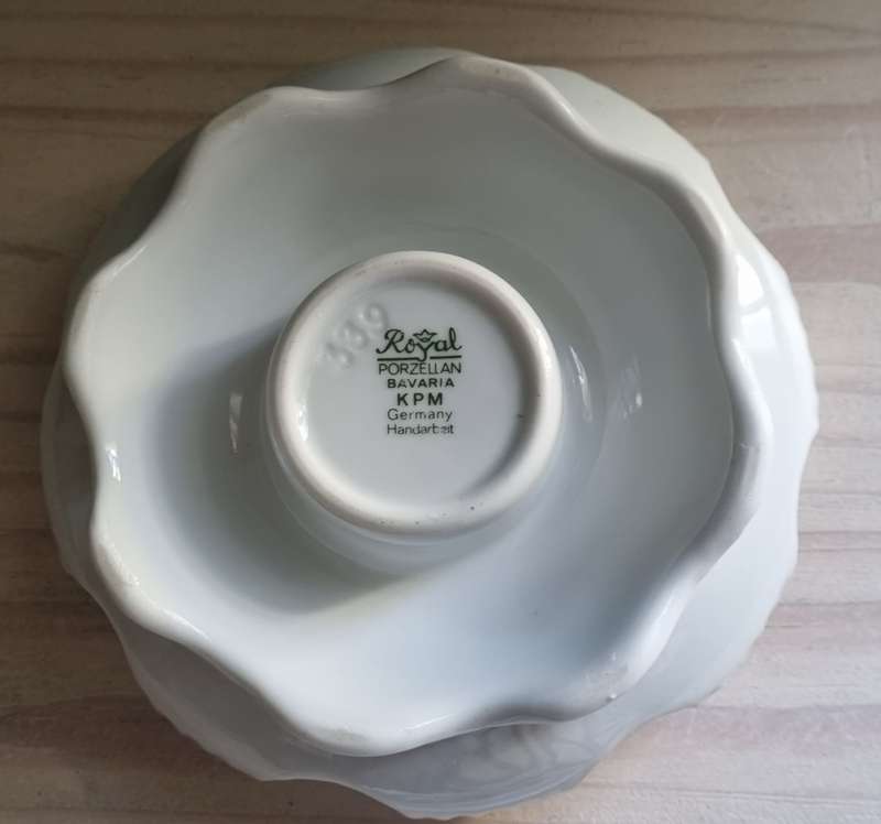 Vintage KPM Royal Porzellan Candle Warmer, Teapot or Food Warmer in White Made in Germany