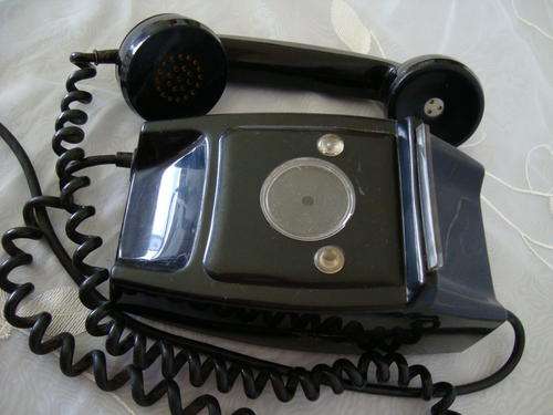 OLD BLACK TELEHONE