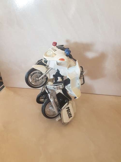 YAMAHA YZF-R1,Maisto SUZUKI GSX R600&POLICE Transformer Bike