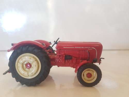 UNIVERSAL HOBBIES  DEUTZ D25 1963,PORSCHE SUPER 1958&MASSEY FERGUSON 65 1959 TRACTORS