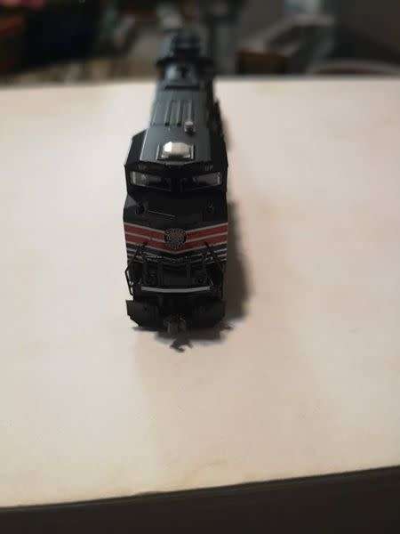 Kato EMD SD70ACe Southern Pacific (UP Heritage) with DCC