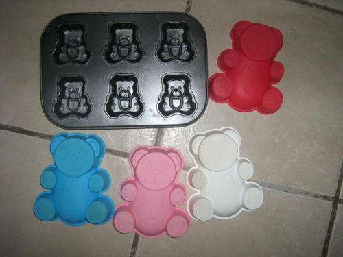 Teddybear mouls for baking