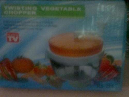 Twisting Veggie Chopper