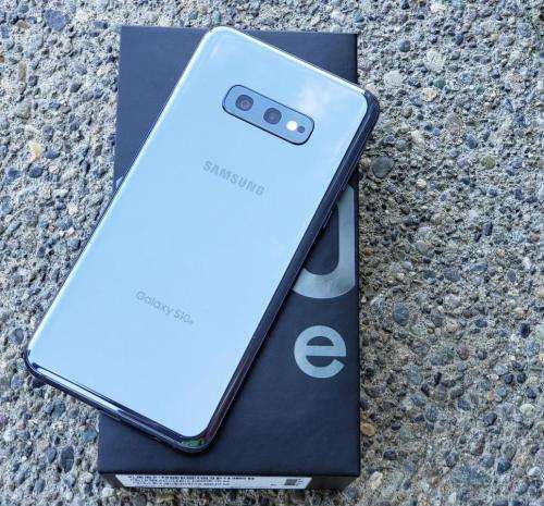 **BRAND NEW** SAMSUNG S10E 128 GIG (PRISM BLACK)