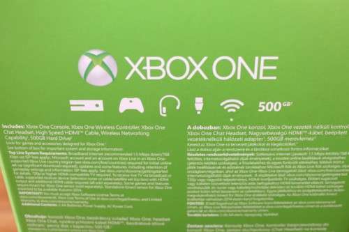 XBOX ONE 500GB (AS NEW) FULLY BOXED + NEW FIFA 16 LEGENDS SEALED