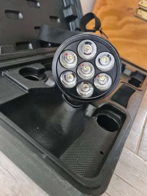 ***LED Lenser X21 + Carry Strap & Hard Case Excellent Condition***