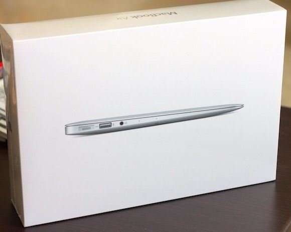 Apple MacBook Air 13.3-inch | Core i5 1.8GHz | 8GB DDR3 | 128GB SSD FLASH  ** MACBOOK AIR **