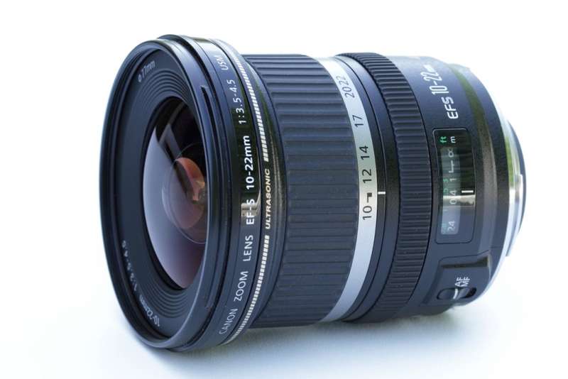 R 11,000 VALUE ** Canon EFS 10-22mm ULTRASONIC Ultra Wide-Angle Zoom Lens for Canon DSLR cameras