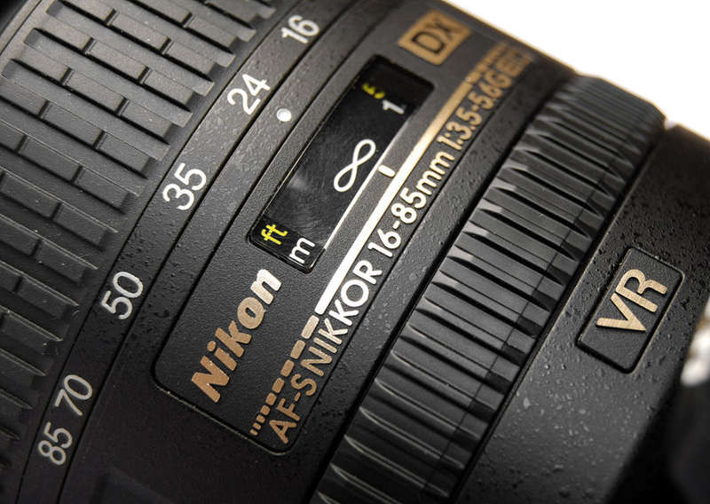 Nikon AF-S DX Nikkor 16-85mm VR Lens for Nikon DSLR Cameras