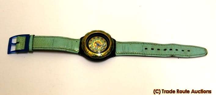 SDN109 Swatch - Scuba En Vague Gold Hands Glow Art- Clearance SALE 50% OFF